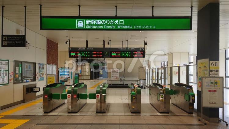 JR東日本 東北新幹線 小山駅 栃木県 新幹線,小山駅,改札の写真素材