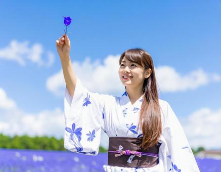 桔梗は夏の花だよ!浴衣の彼女 桔梗は夏の花だよ!浴衣の彼女の写真