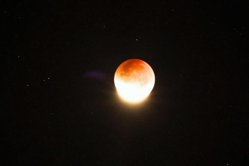 神秘的な皆既月食の瞬間 神秘的な皆既月食の瞬間 部分月食,2025年,皆既月食の写真素材