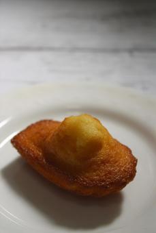 Madeleine, JPG Madeleine, JPG