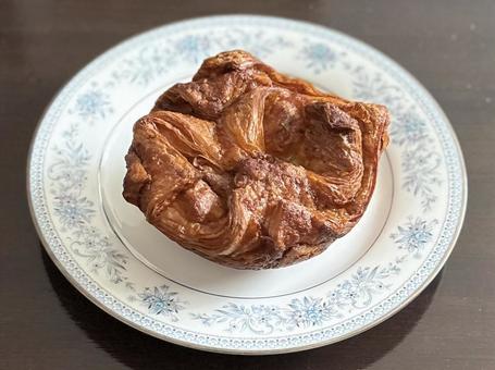 クイニーアマン クイニーアマン,デニッシュ,クロワッサンの写真素材