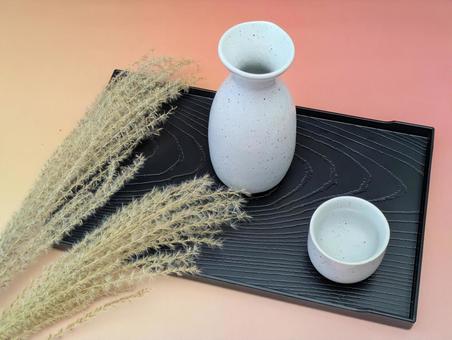 秋イメージ(秋酒)3 秋イメージ(秋酒)3 秋,月見酒,秋酒の写真素材