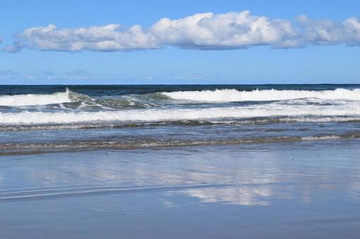 荒波 日本海 庄内浜 荒波,荒波イメージ,荒波風景の写真素材