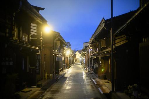 高山市の古い町並み 高山市の古い町並み,高山市,夜の写真素材