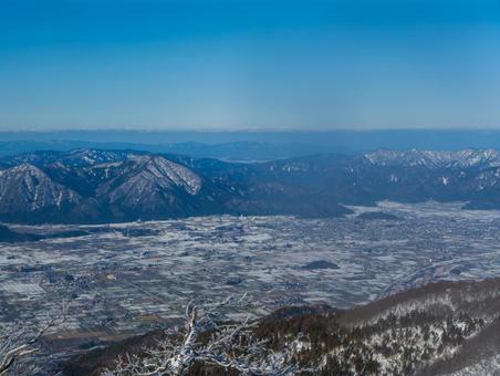 荒島岳勝原コースからの冬の大町市 荒島岳勝原コースからの冬の大町市の写真