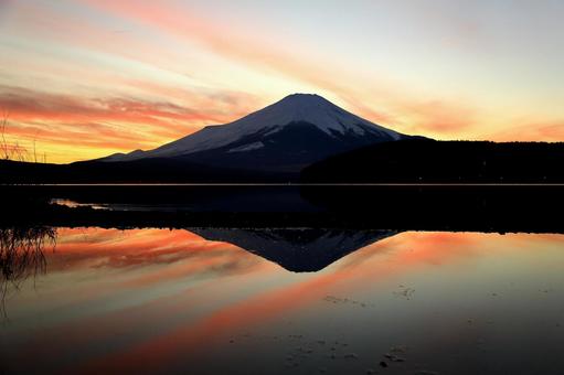 逆さ富士 逆さ富士の写真