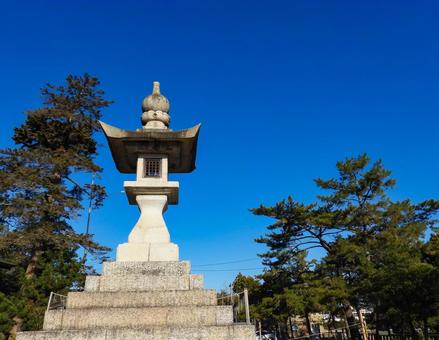 岡山県 吉備津彦神社の大燈篭 岡山県 吉備津彦神社の大燈篭 吉備津彦神社,神社,大燈篭の写真素材