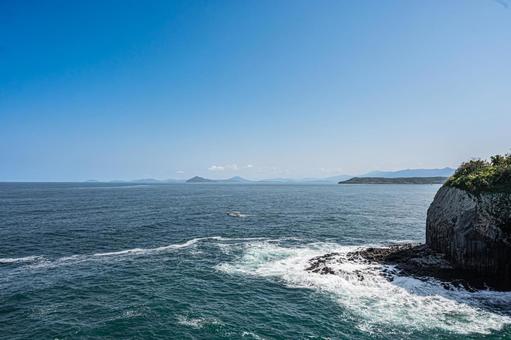 佐賀県　七ツ釜の風景 七ツ釜,佐賀,玄界灘の写真素材