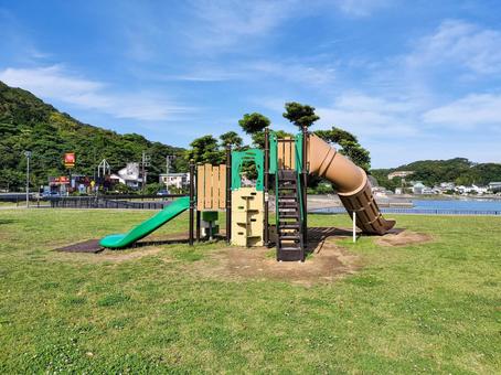 まどが浜海遊公園の遊具 すべり台 まどが浜海遊公園の遊具 すべり台 まどが浜海遊公園,遊具,すべり台の写真素材