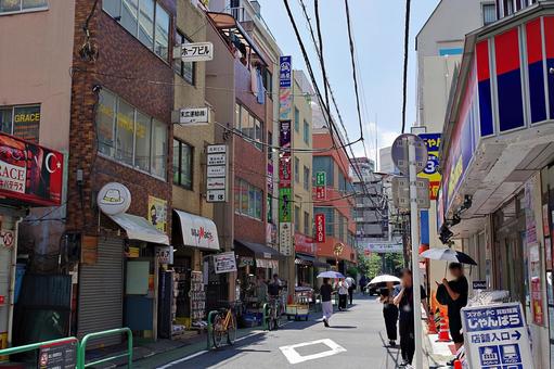 秋葉原2025夏 ジャンク通り付近 秋葉原2025夏 ジャンク通り付近の写真