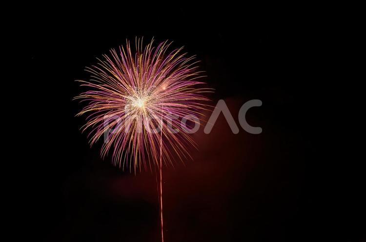 日本の夏の風物詩の一つ花火大会、相模原市 花火大会,花火,祭りの写真素材