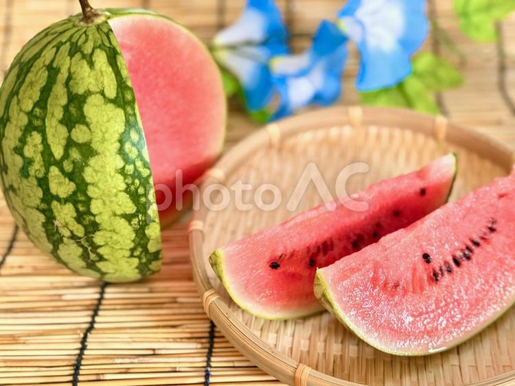 夏のイメージ　スイカ 夏野菜,スイカ,夏の写真素材