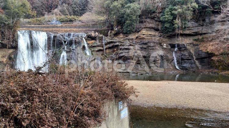 龍門の滝(栃木県那須鳥山市) 龍門の滝,栃木県,滝の写真素材