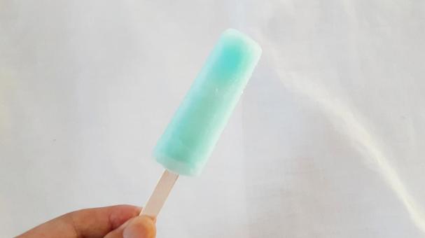 ソーダ味氷菓・1 ソーダ味氷菓・1の写真