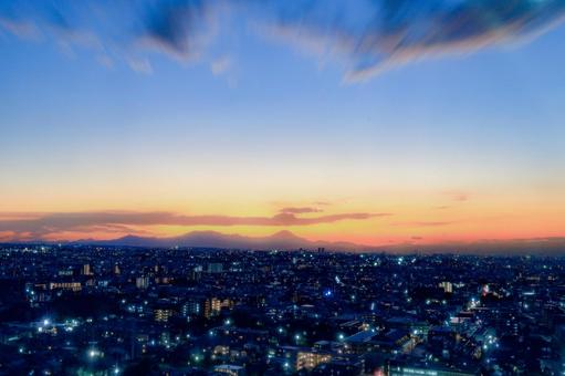 街の夕暮れ 街の夕暮れの写真