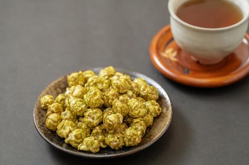 Matcha popcorn on a simple black background, JPG