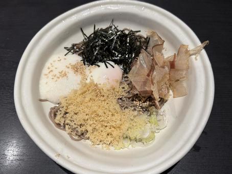 ぶっかけそば ぶっかけそば 冷やし月見山かけそば,ぶっかけそば,蕎麦の写真素材