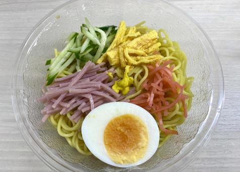 コンビニテイクアウト 冷やし中華そば コンビニテイクアウト 冷やし中華そばの写真