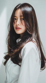 自然光を浴びた美しいポートレートの写真