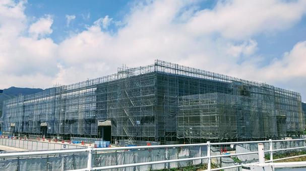 建設中の大規模な建物 建設中の大規模な建物 大規模,施設,公共施設の写真素材