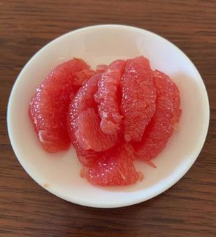 R7.08.02 Peeled grapefruit, JPG R7.08.02 Peeled grapefruit, JPG