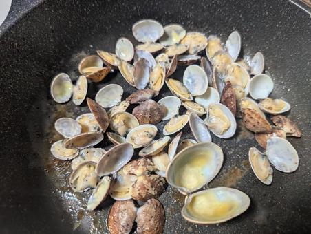 アサリバター炒め アサリバター炒めの写真