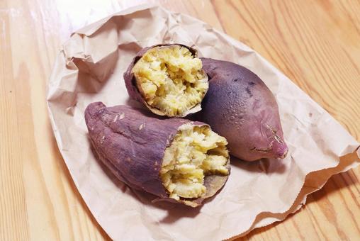 やき芋 やき芋 秋,焼き芋,食べ物の写真素材