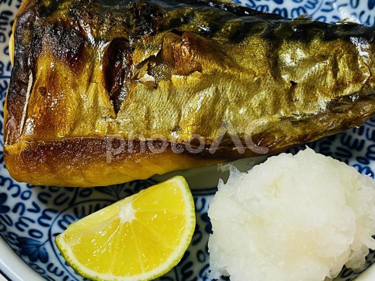 サバの塩焼き（食べ物　和食） サバ,鯖,大根おろしの写真素材