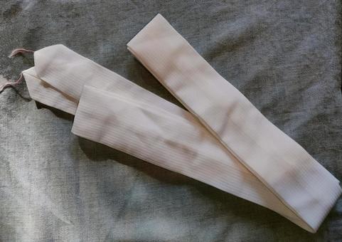 夏用　腰紐　白　女性用　メッシュ地の写真