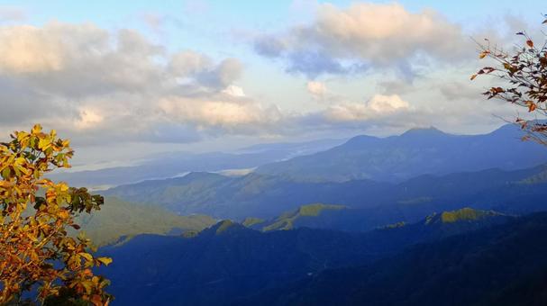 早朝の枝折峠 枝折峠,山,早朝の写真素材