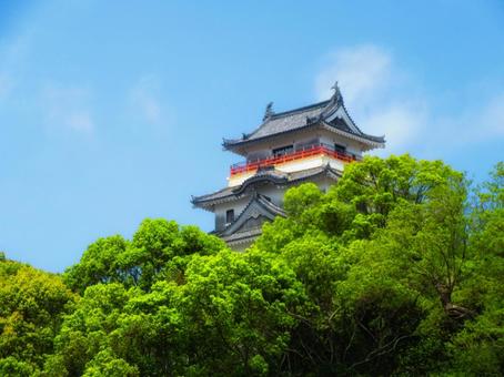 青空と唐津城 青空と唐津城の写真