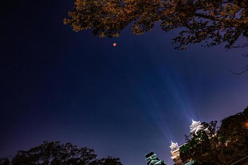 Kumamoto Castle and the total lunar eclipse, kumamoto city, all eclipse, castle, JPG
