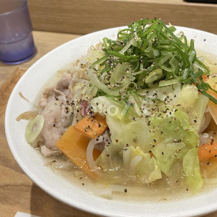 たくさん野菜中華そば 中華そば,麺類,野菜の写真素材