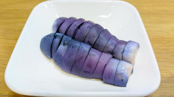 奇麗な紫色の茄子の漬物 奇麗な紫色の茄子の漬物 漬物,茄子,茄子の漬物の写真素材
