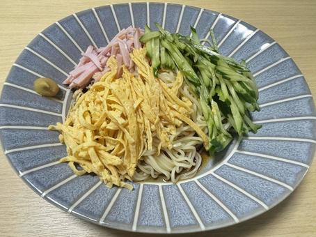 夏のイメージ 冷やし中華 夏のイメージ 冷やし中華の写真