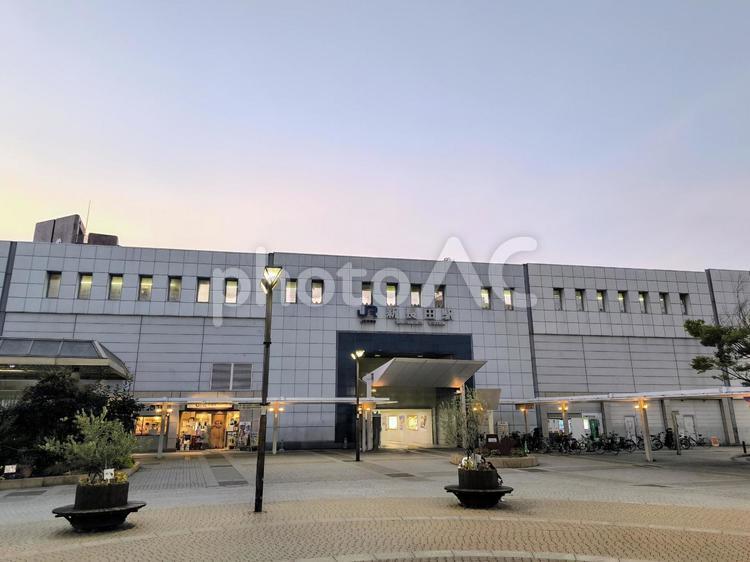 JR神戸線、新長田駅 jr,神戸線,新長田駅の写真素材