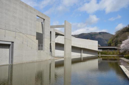 高梁市成羽美術館 高梁市成羽美術館,安藤忠雄,コンクリートの写真素材
