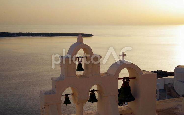 ギリシャ　サントリーニ島　夕暮れ ギリシャ,サントリーニ島,サントリーニの写真素材
