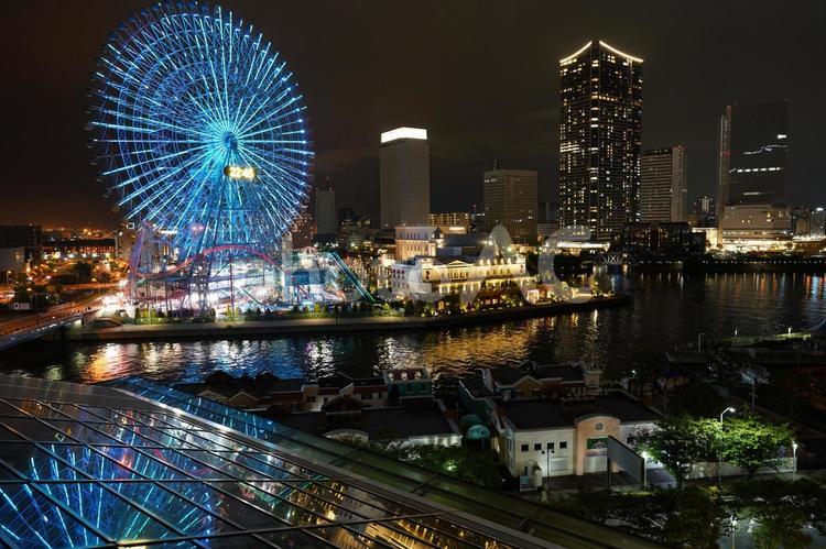 みなとみらいの風景 高層ビル,ビル,マンションの写真素材