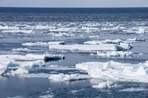 Photo, drift ice, drift ice field, covered with ice, 