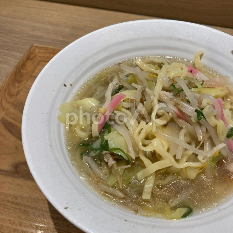 野菜たくさん中華そば〜平めん ちゃんぽん,野菜たくさん,野菜たっぷりの写真素材