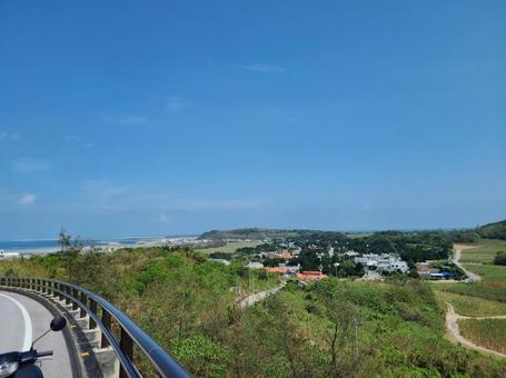 緑広がる丘陵 緑広がる丘陵の写真