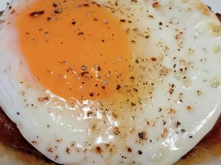 目玉焼き 目玉焼きの写真
