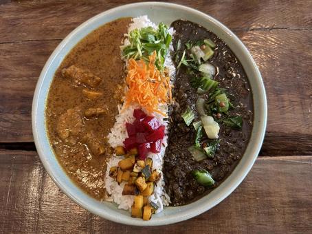 2色カレー カレー,カレーライス,ランチの写真素材