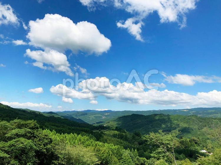 きれいな山の風景_01 山並み,山頂,絶景の写真素材