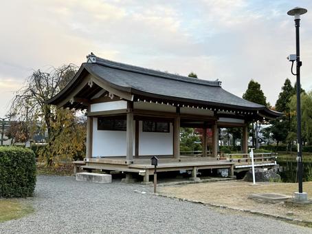 秋の夕方　福井県紫式部公園 紫式部公園,福井県,庭園の写真素材
