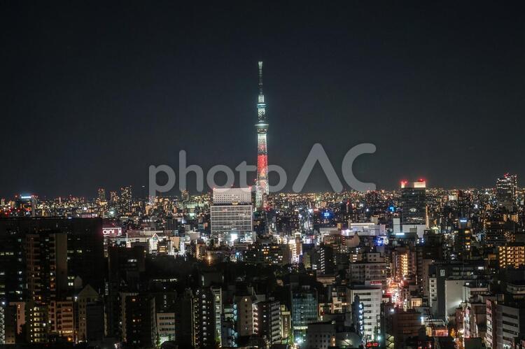 文京シビックセンターから見えるスカイツリー１３ skytree,tokyoskytree,オフィスビルの写真素材