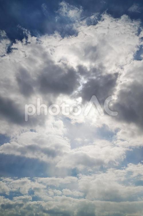 1月の昼の空 1月,昼,空の写真素材