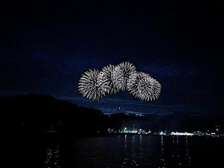 打ち上げ花火 打ち上げ花火の写真
