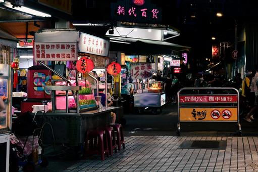 台湾・台北 艋舺夜市(広州街夜市) 台湾・台北 艋舺夜市(広州街夜市)の写真